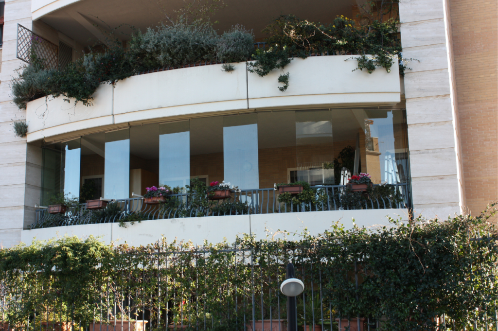 Chiusura veranda e balcone in vetro